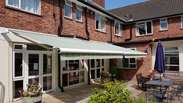 awning extended